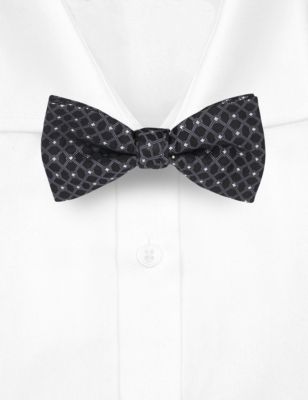 Spotted Textured Bow Tie