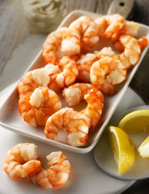 Extra Large Peeled Madagascan Tiger Prawns | M&S