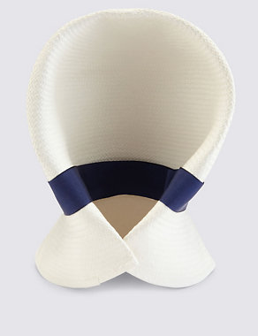Handwoven Foldable Panama Hat Image 2 of 5