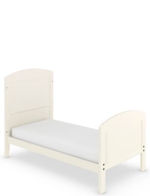 standard cot bed size