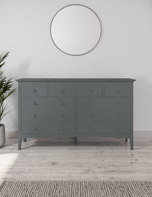 Black 10 deals drawer dresser