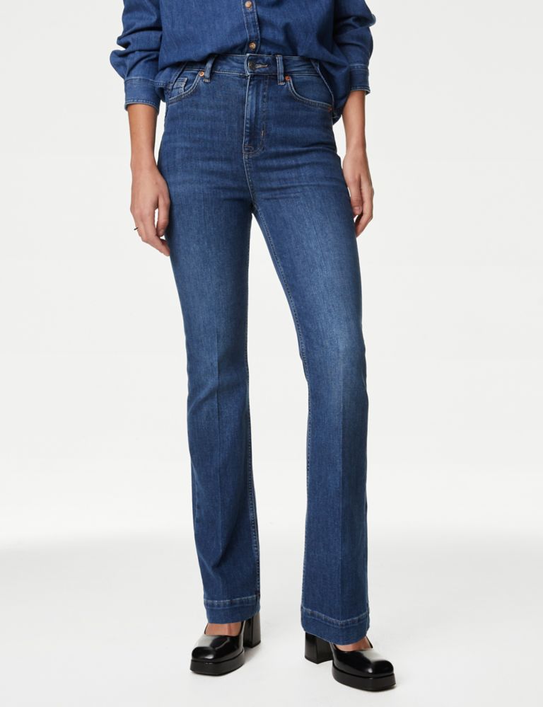 High-waist skinny flare jeans · Cream, Medium Blue · Dressy