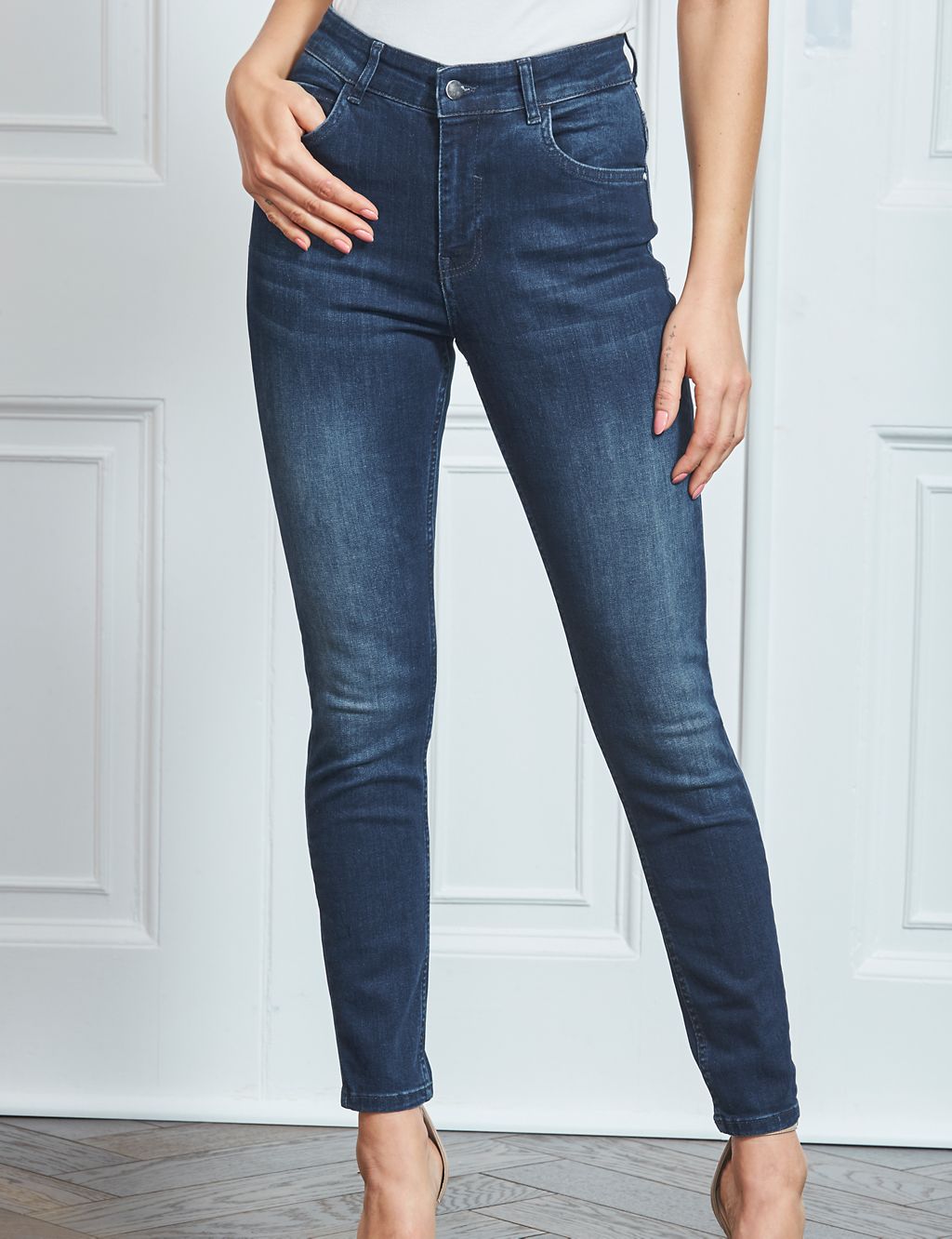 High Waisted Skinny Jeans 1 of 7