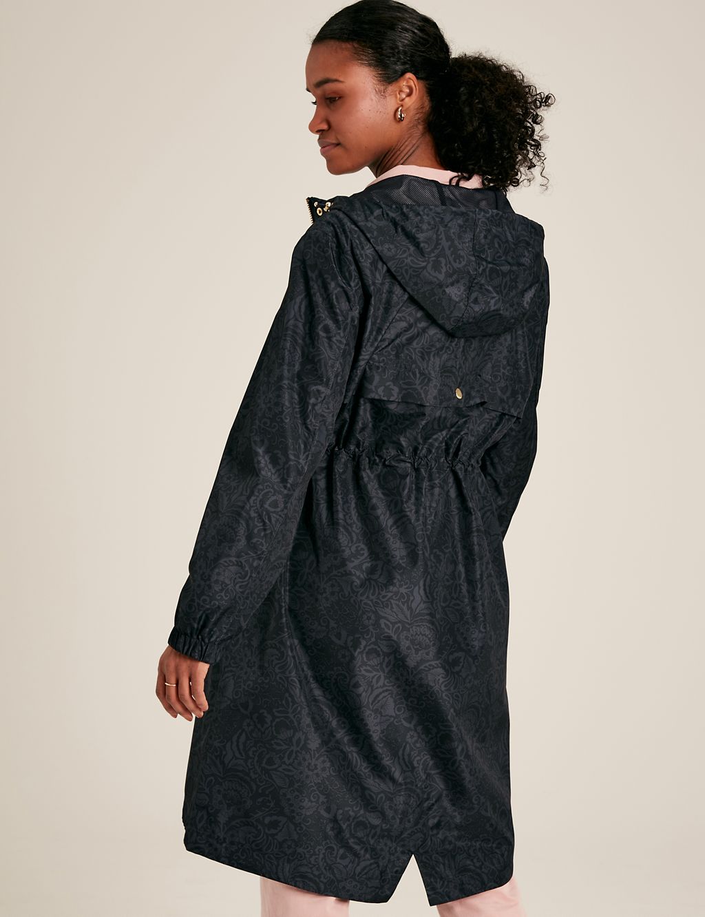 Holkham Packable Printed Raincoat 2 of 8
