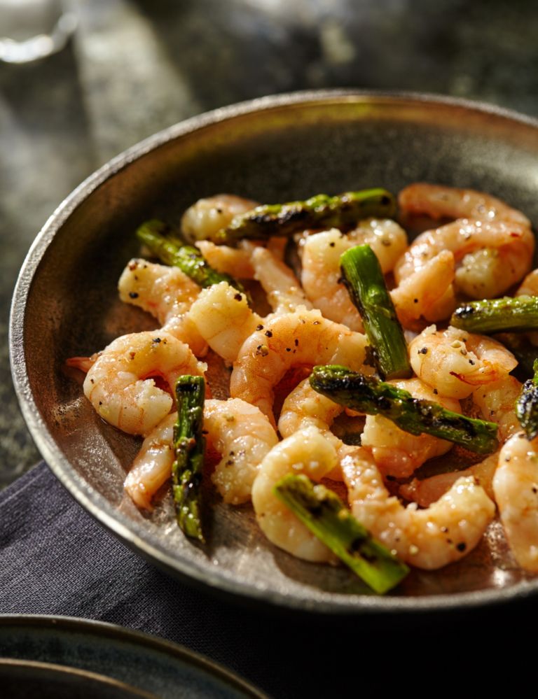 Honduran King Prawns with a Lemon Drizzle & Chargrilled Asparagus 1 of 2