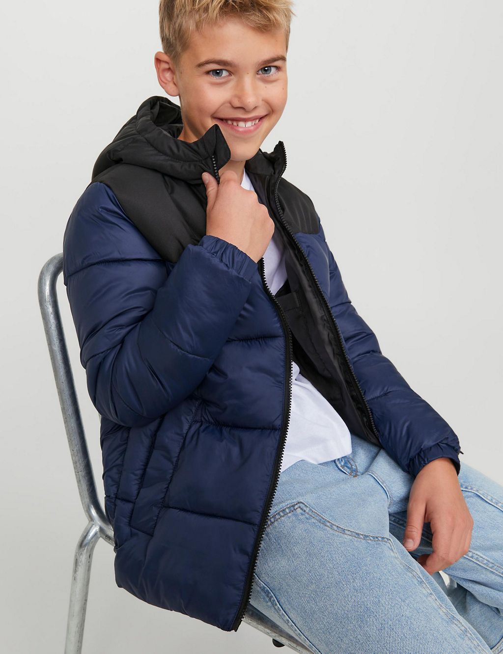 Hooded Quilted Jacket (8-16 Yrs) 7 of 7