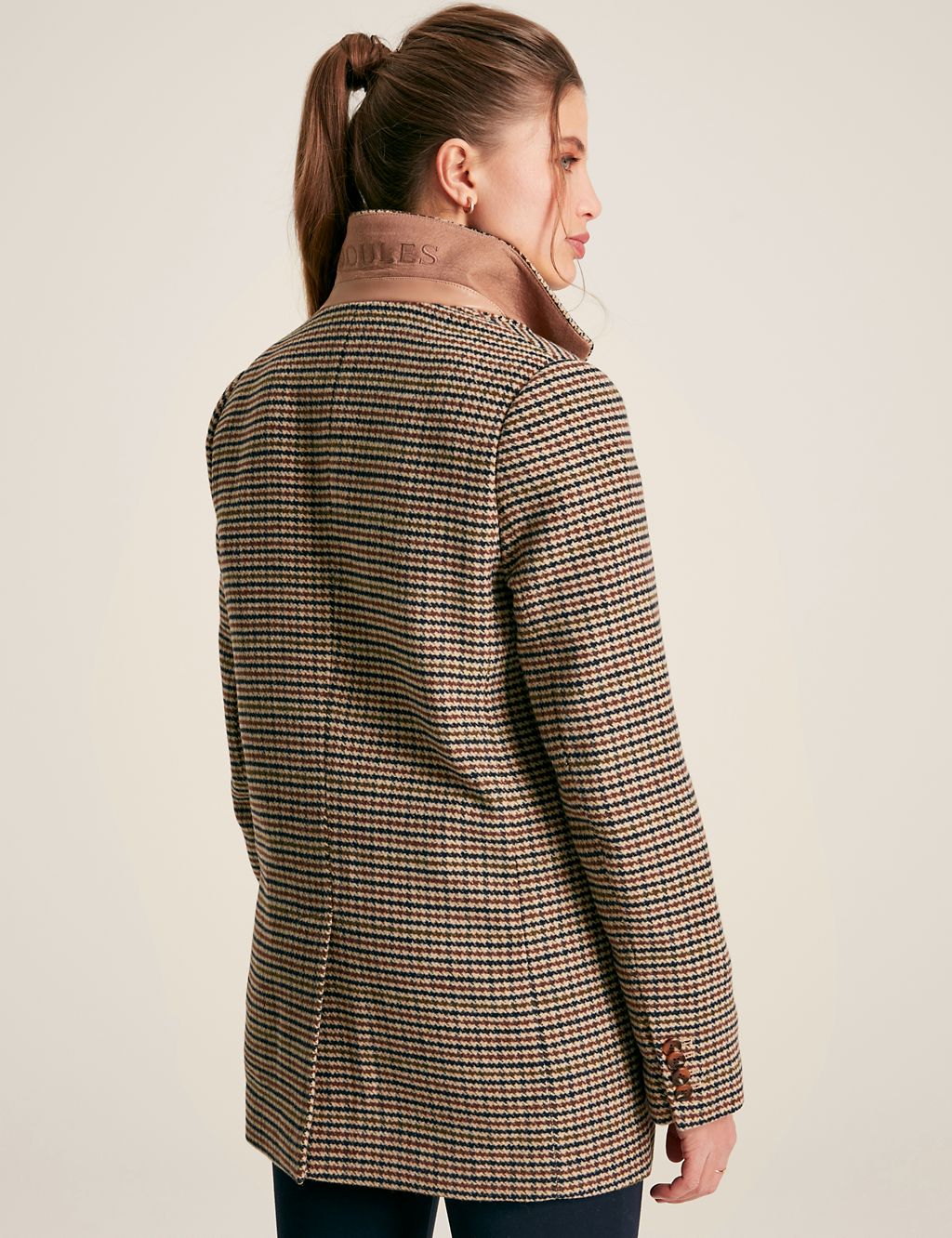 Houndstooth Blazer with Wool 7 of 8