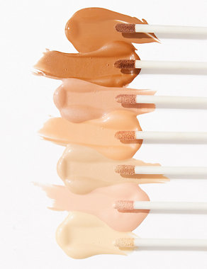 Hydrating Concealer 7ml Image 2 of 9