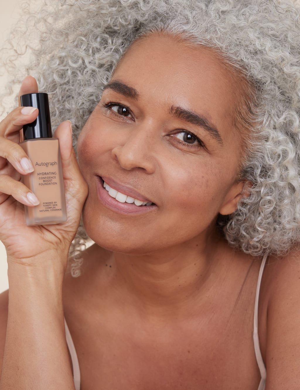 Hydrating Confidence Boost Foundation 28ml 5 of 9