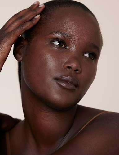 Hydrating Confidence Boost Foundation 28ml 6 of 9