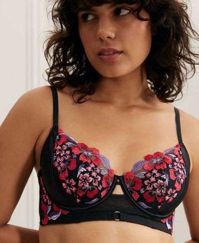 Marks and Spencer - Consider this spring-ready floral set a breath of fresh  air for your underwear drawer! When it comes to everyday wear, you want a  bra that offers three key