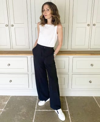 formal pants with sneakers for ladies