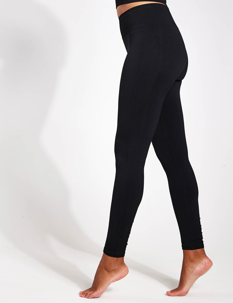 Spanx seamless leggings with side zip detail new arrivals
