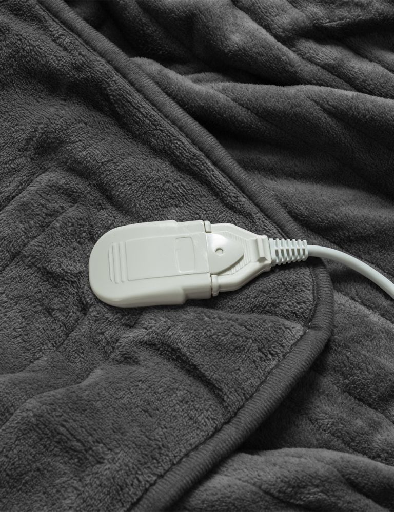 Intelligent Warmth Electric Heated Throw 5 of 5