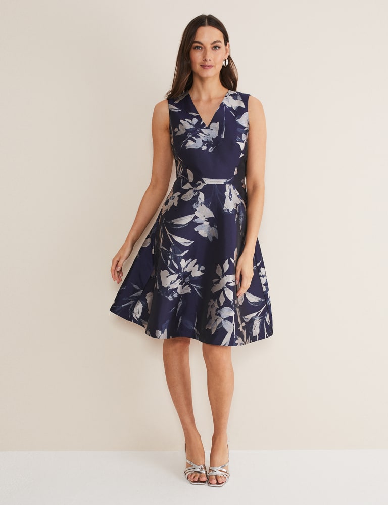 Jacquard Floral V-Neck Skater Dress 1 of 3