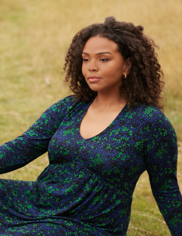Jersey Animal Print V Neck Midi Dress Live Unlimited London M S