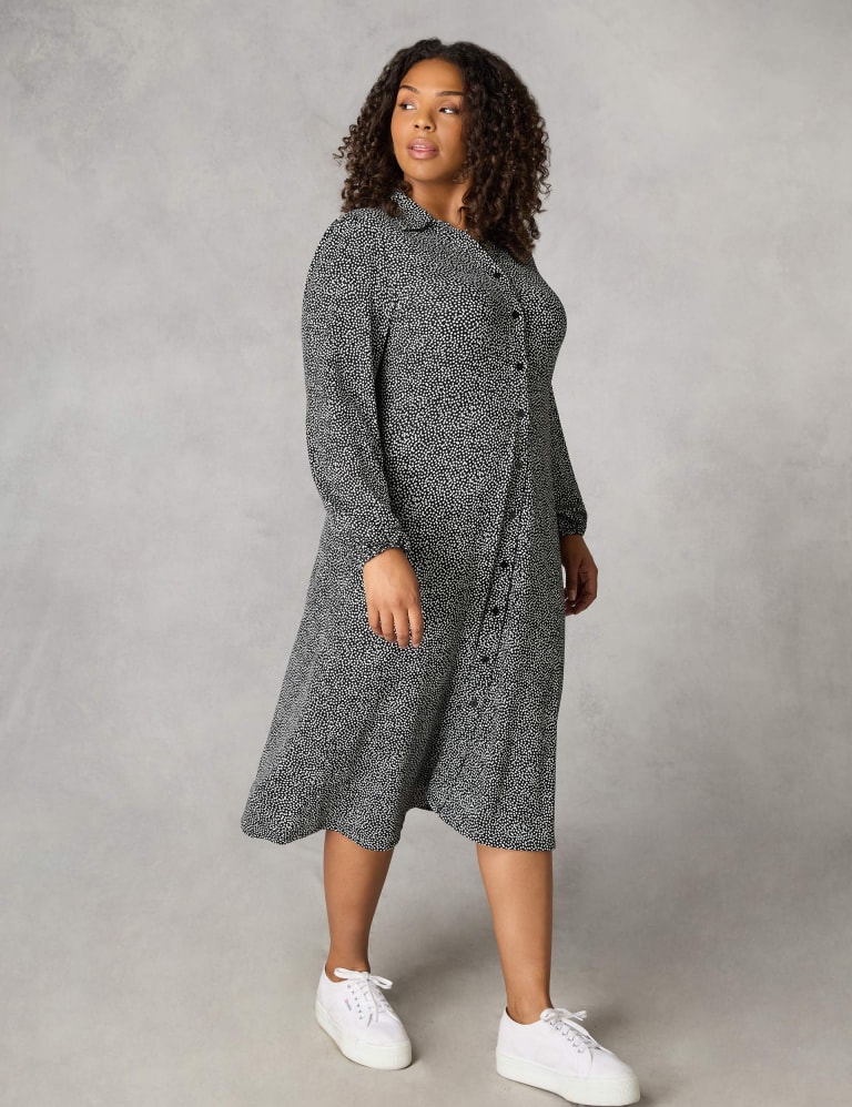 Flattering shirt dress 2025