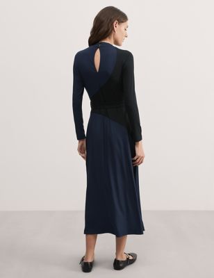 NEW ] Elegant Classic Black Long Midlength Dress, Women's Fashion, Dresses  & Sets, Dresses on Carousell