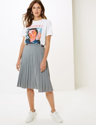 Pleated midi skirt on sale quiz