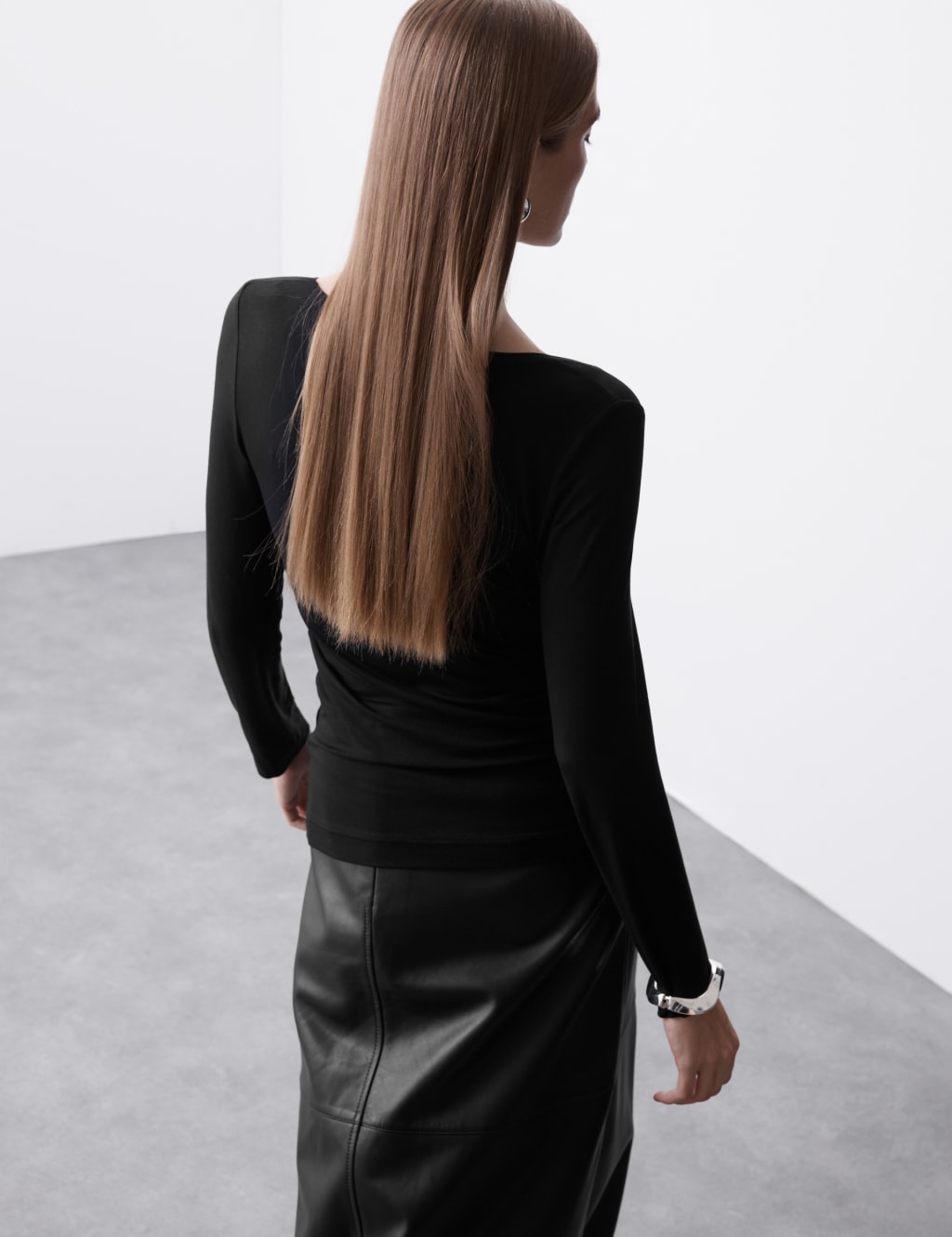 S/S Scoop Neck Top