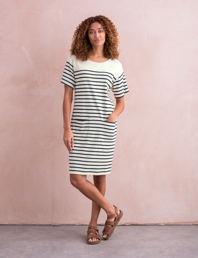 Jersey Striped Knee Length T-Shirt Dress 4 of 7
