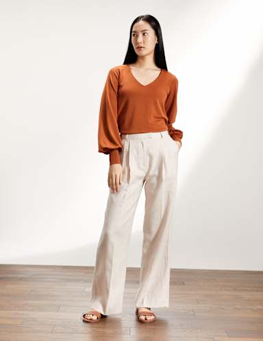 Jersey V-Neck Long Sleeve Top 3 of 6