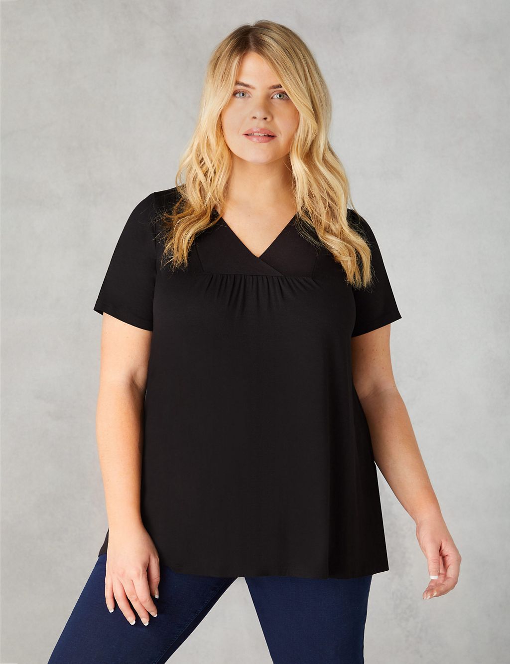 Jersey V-Neck Relaxed Top 3 of 4