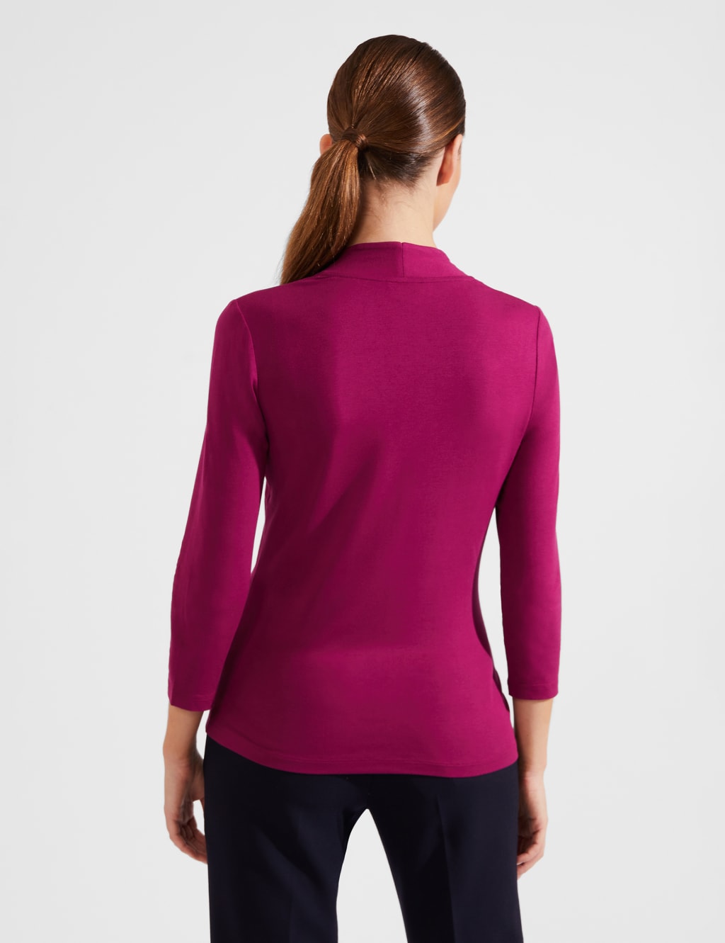Jessa emb. V-Neck Top