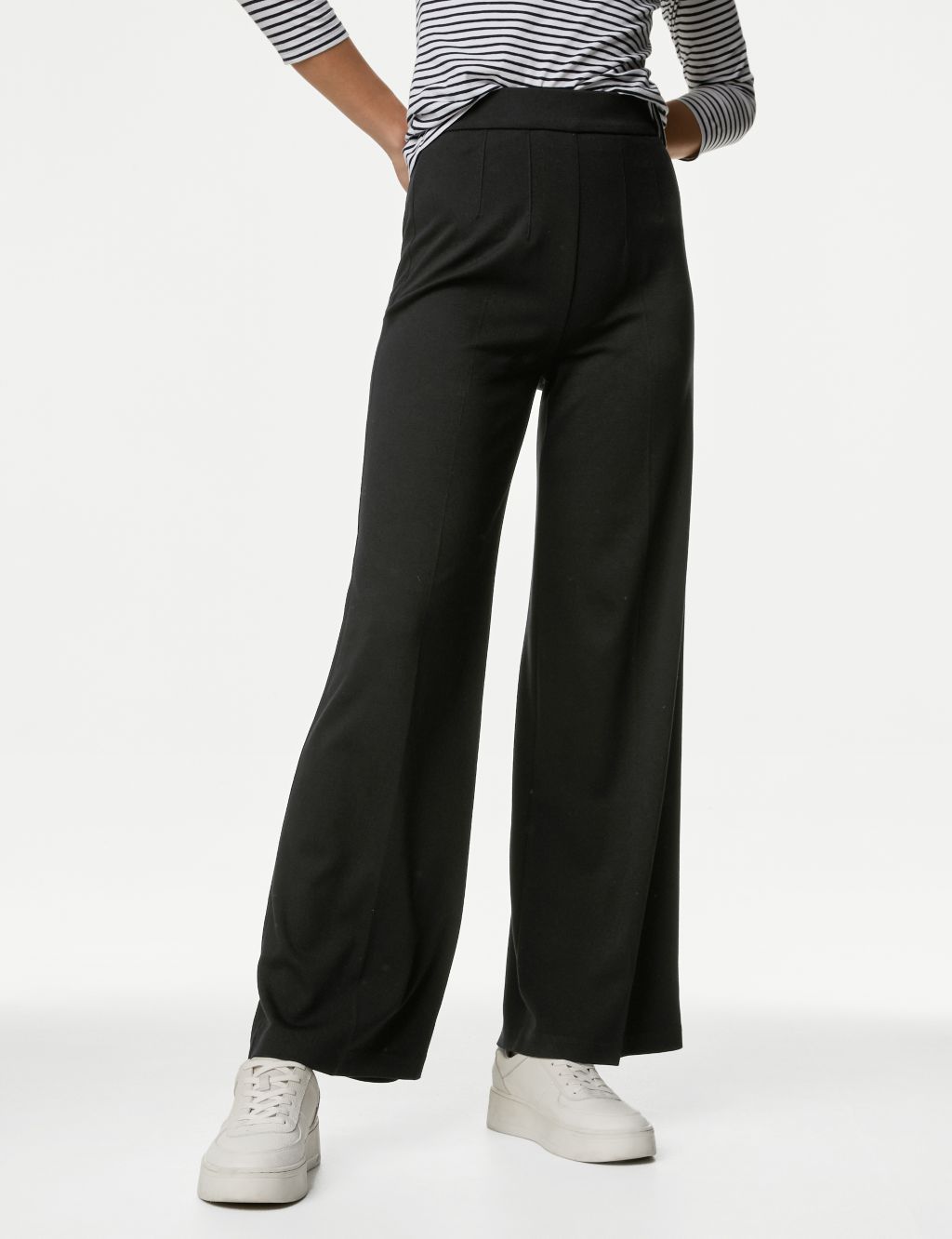 These 'extremely comfortable' M&S jersey trousers have over 500