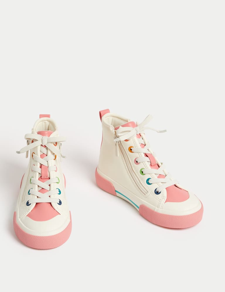 Kids summer trainers deals