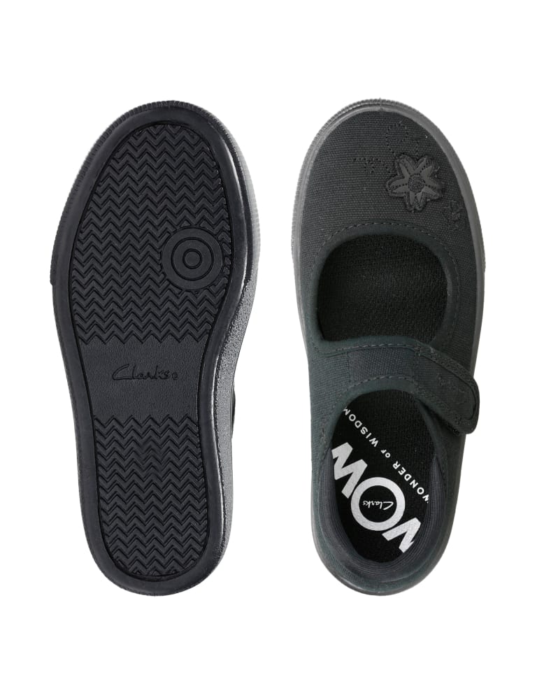 Plimsolls clarks shop