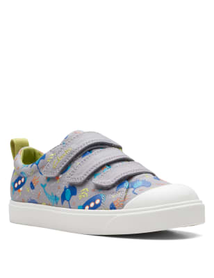 Clarks on sale plimsolls kids