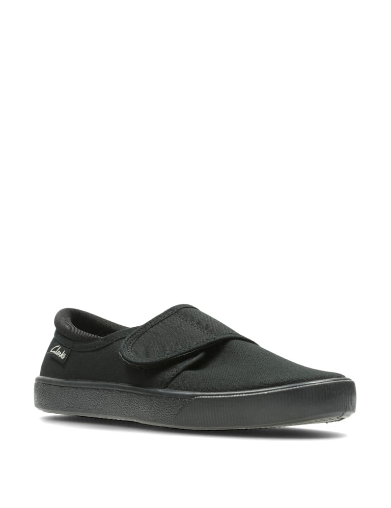 M&s school plimsolls discount