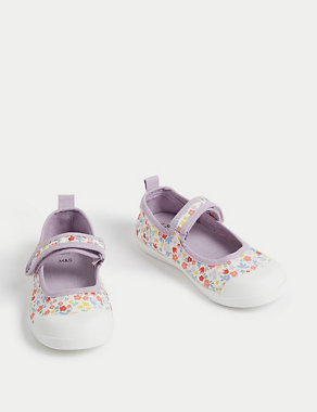 Kids' Canvas Riptape Trainers (4 Small - 2 Large) Image 2 of 4