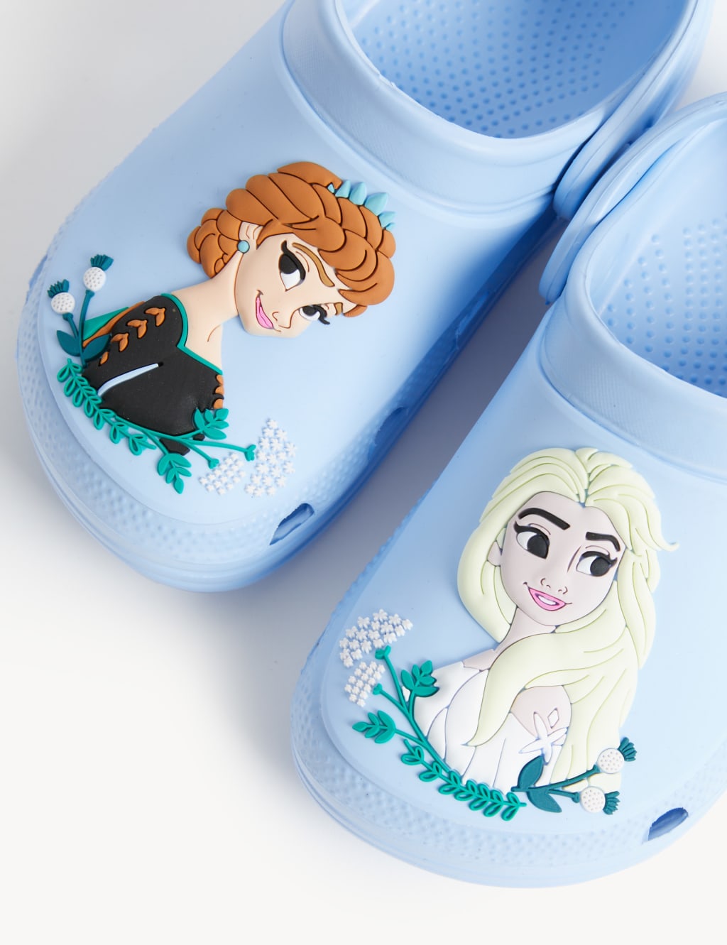 Crocs disney frozen hot sale