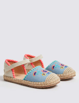 Little girl espadrille on sale sandals