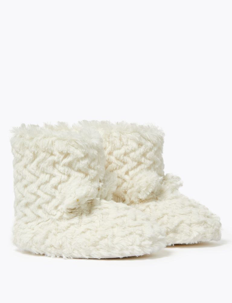 Kids' Faux Fur Slipper Boots (5 Small - 6 Large) 1 of 5