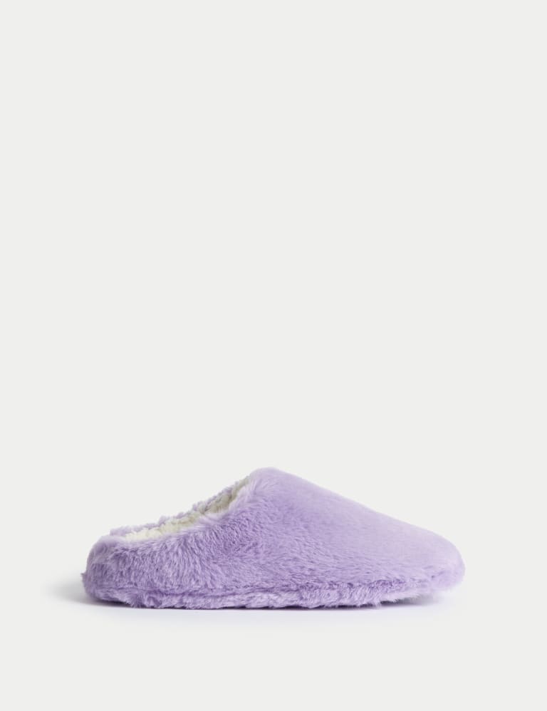 Kids' Faux Fur Slippers (13 Small - 6 Large) 1 of 4