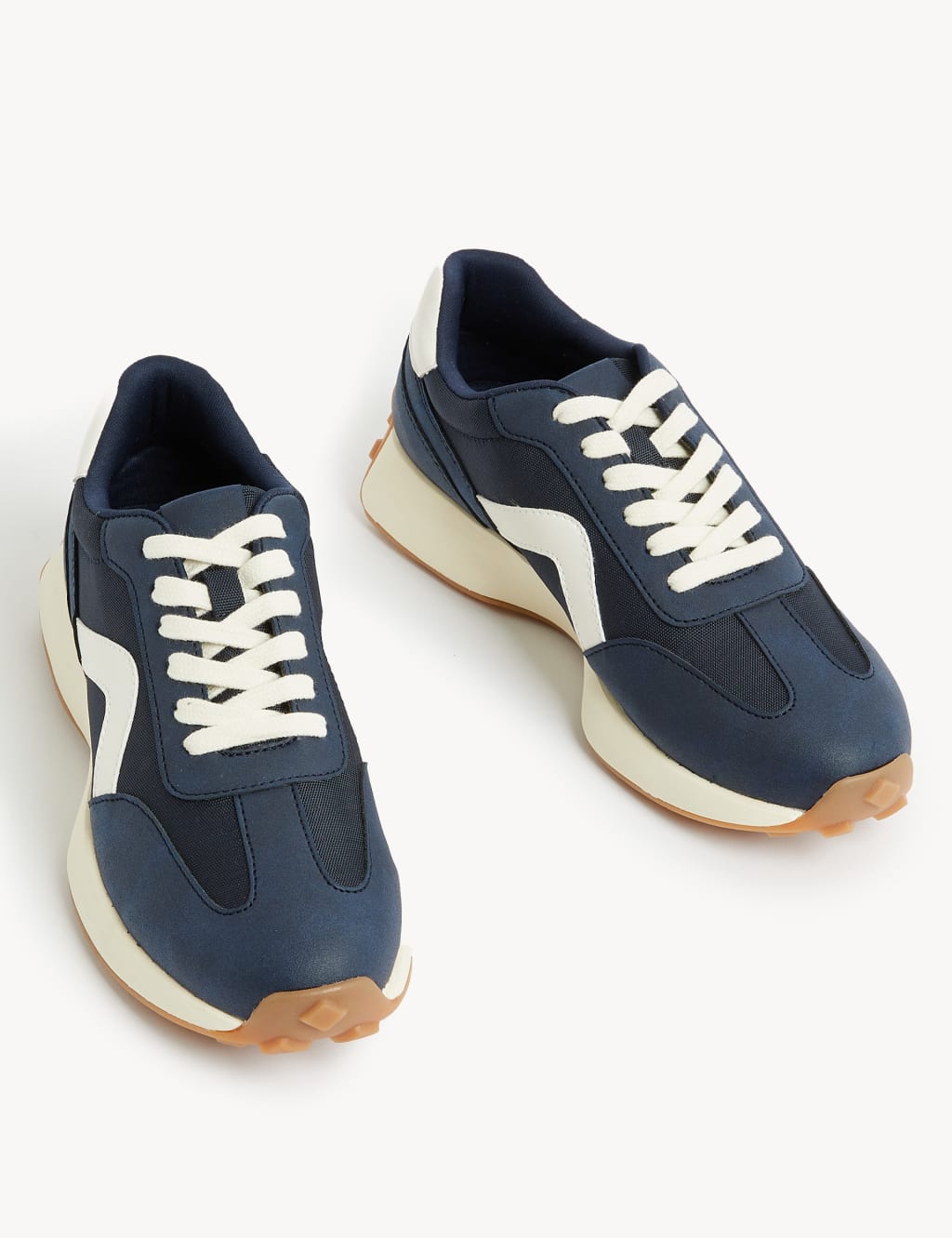 Kids trainers best sale size 7