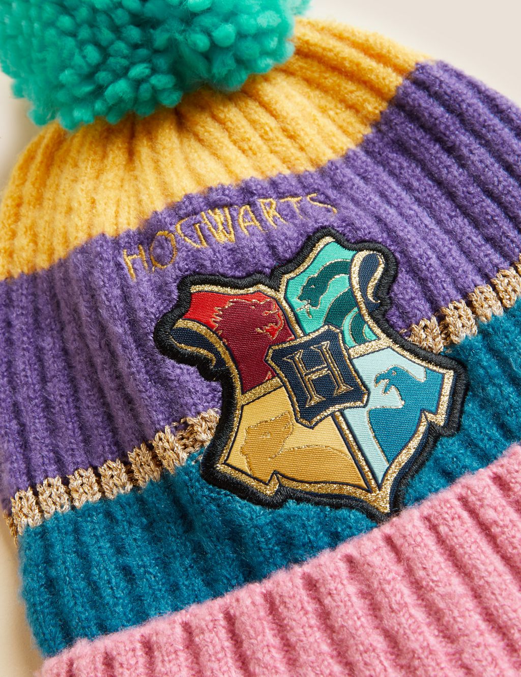 3-Piece Gryffindor Hat Scarf and Gloves Set - HARRY POTTER