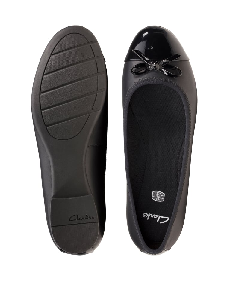 Clarks school pumps deals
