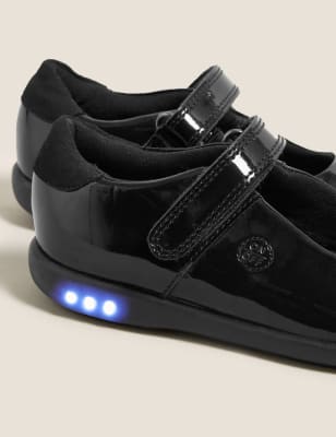 flashing light shoes