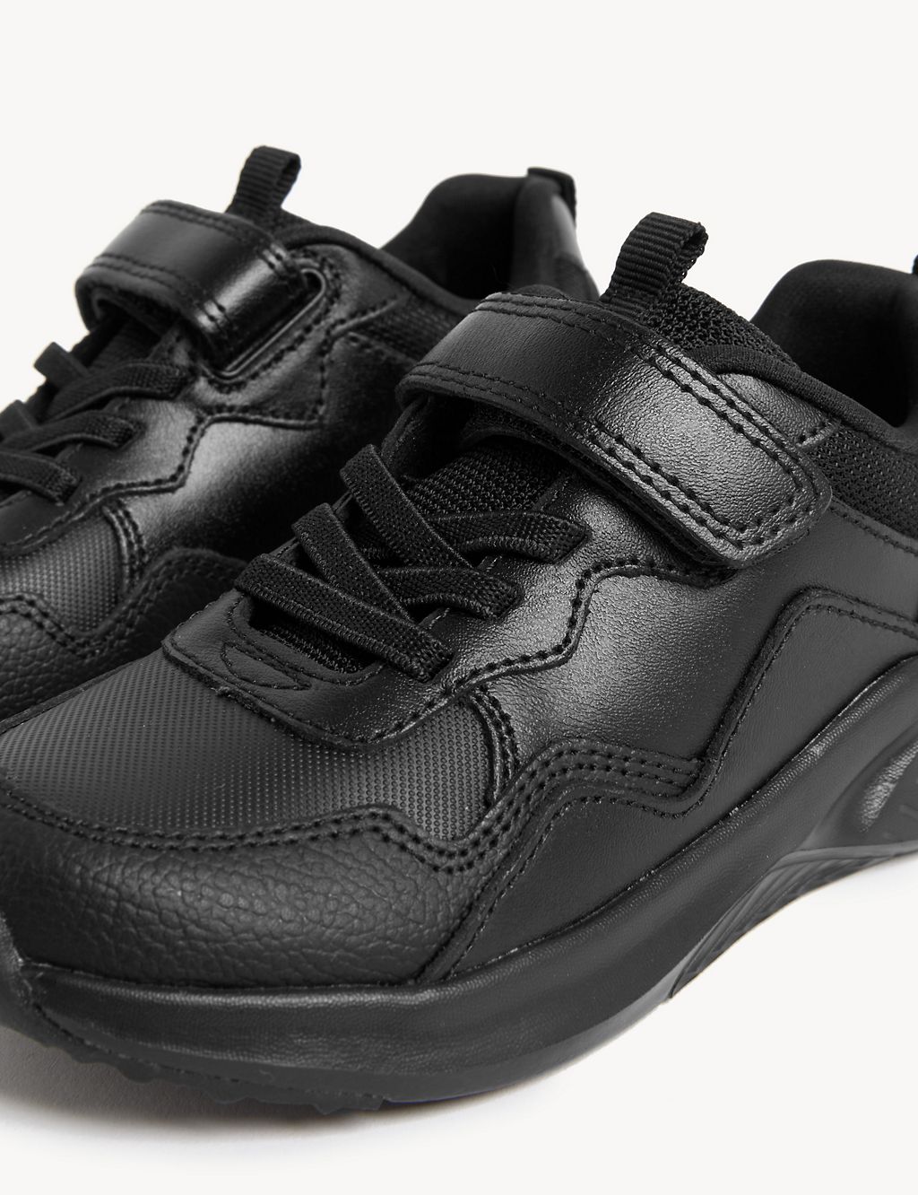 Kids' Leather Freshfeet™ School Shoes (8 Small-2 Large) 2 of 5