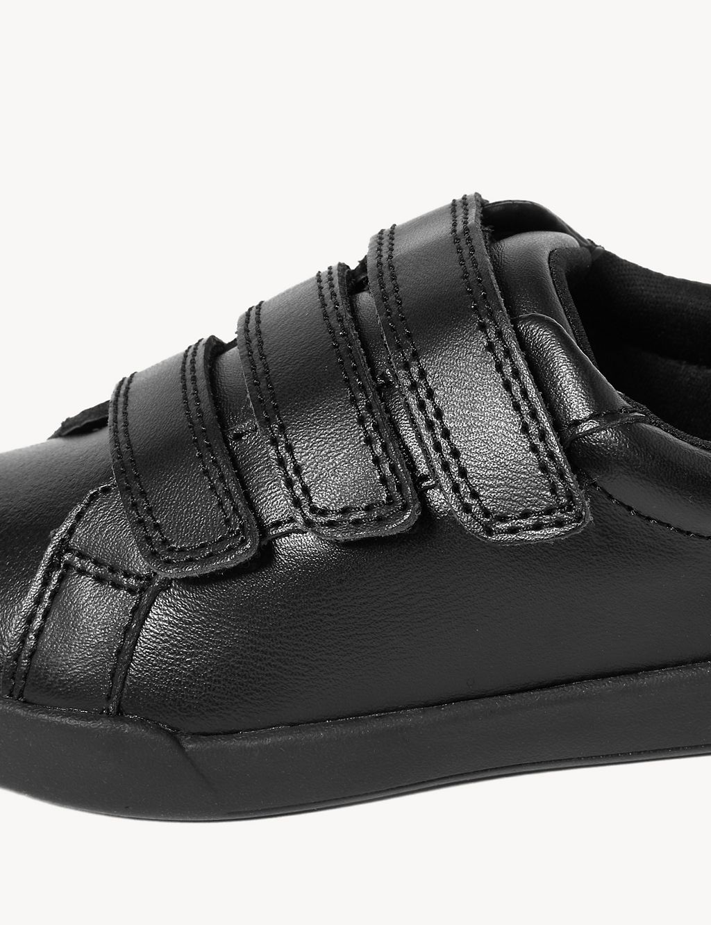 Kids' Leather Freshfeet™ Trainers (8 Small - 1 Large) 2 of 4