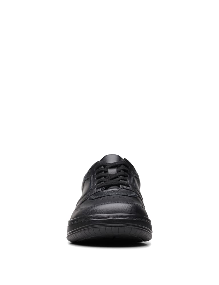 Clarks scape street youth sales