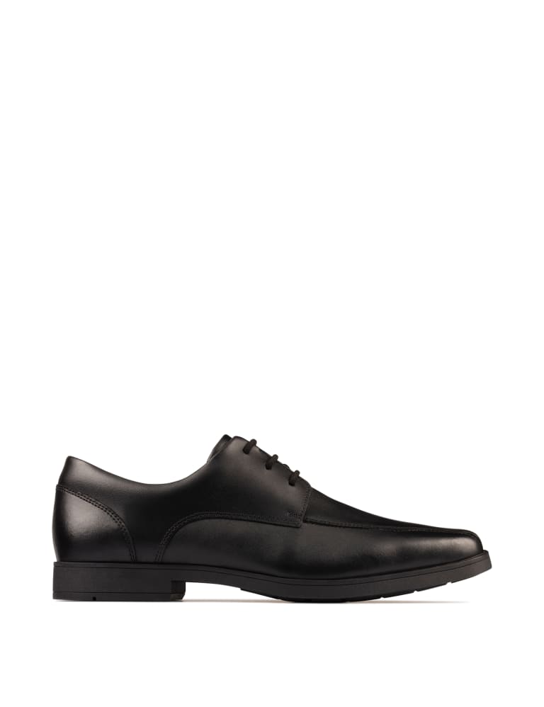 Square school shoes sale