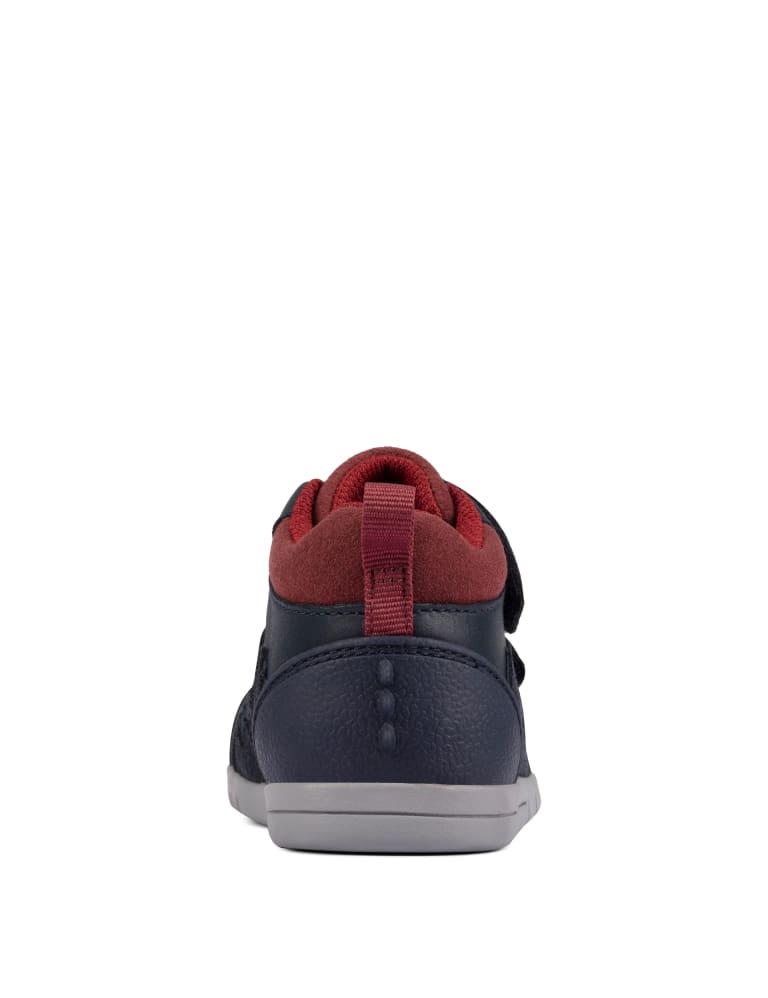 Clarks small top size shoes