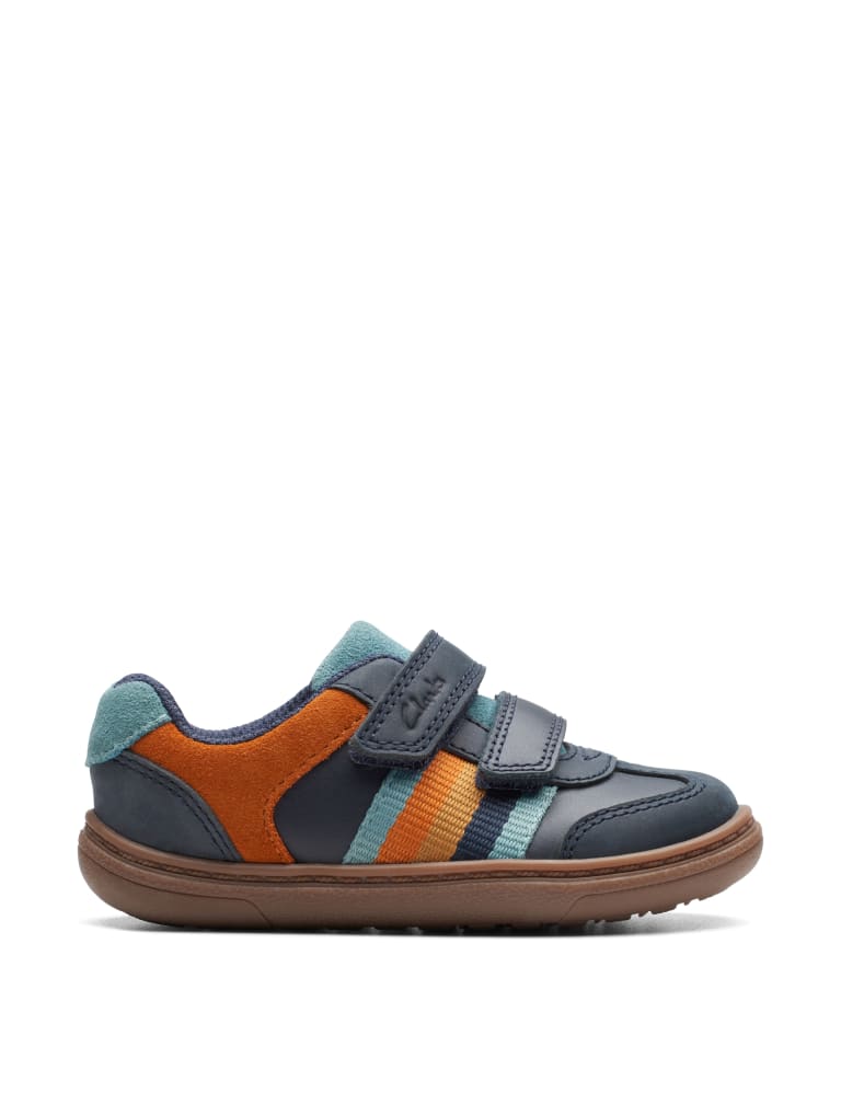 Clarks baby trainers store
