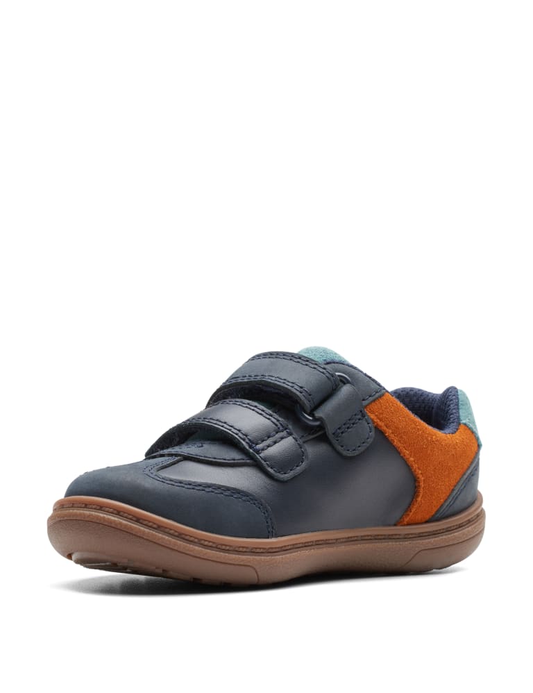 Clarks sneakers hotsell kids orange