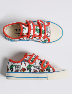 Kids shop marvel converse